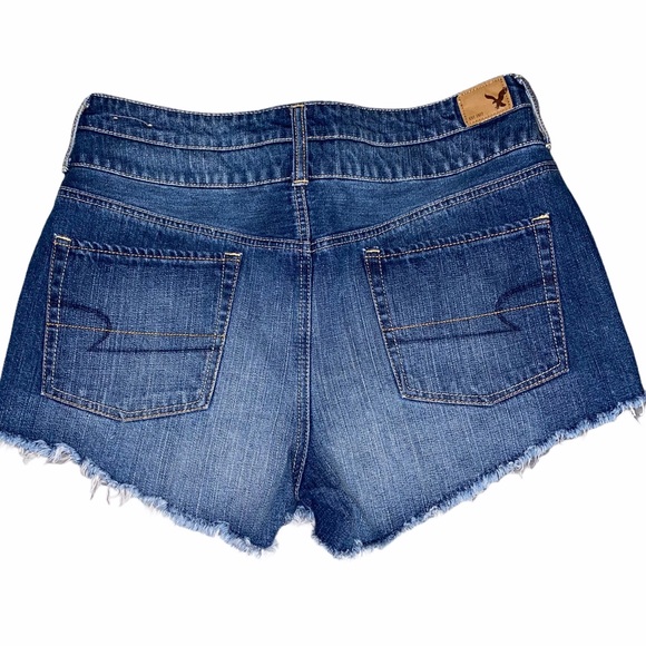 🚫SOLD🚫 AE High Rise Button Fly Frayed Shorts - Picture 2 of 8